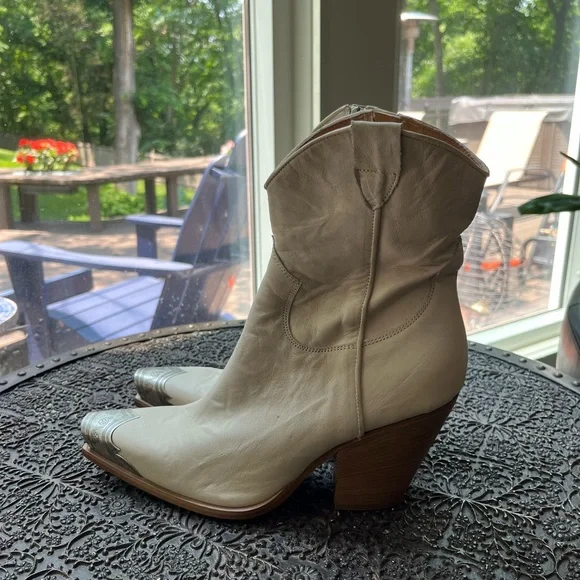 FREE PEOPLE BRAYDEN WESTERN BOOTS IN BONE 41 11